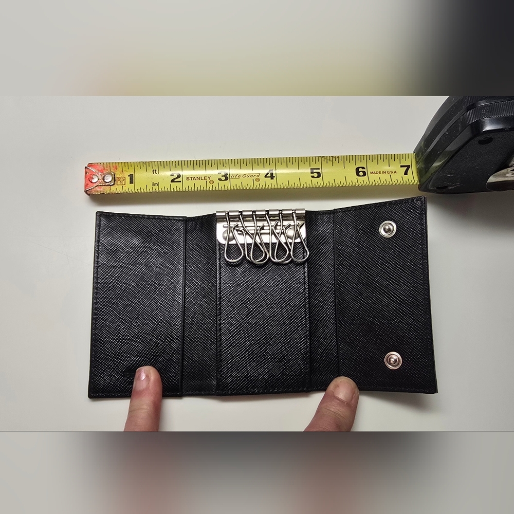 Vintage Prada Key Chain Trifold - Picture 5 of 6